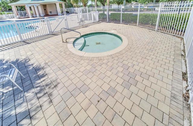 618 SOMERSTONE DRIVE, Valrico, FL 33594