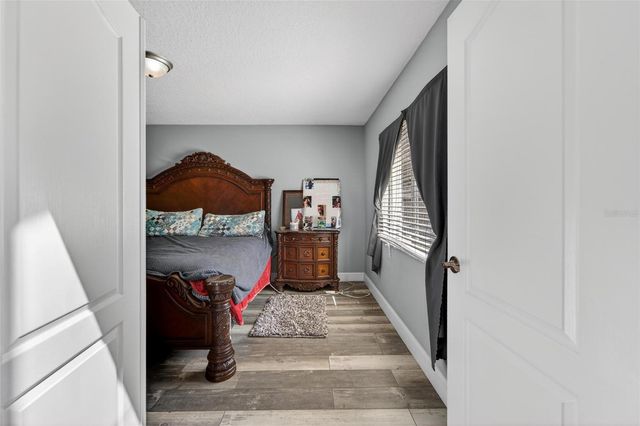 618 SOMERSTONE DRIVE, Valrico, FL 33594