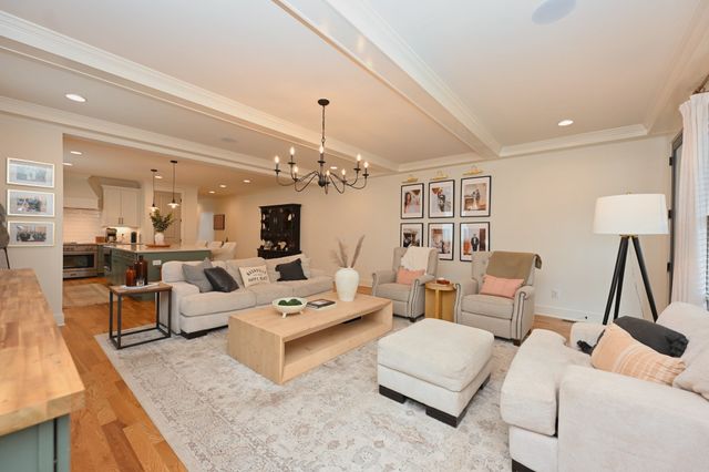 405B S 10th St, Nashville, TN 37206