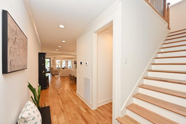 405B S 10th St, Nashville, TN 37206