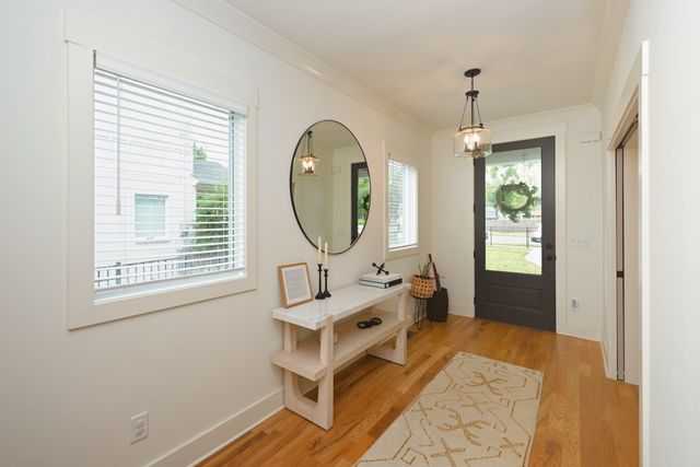 405B S 10th St, Nashville, TN 37206