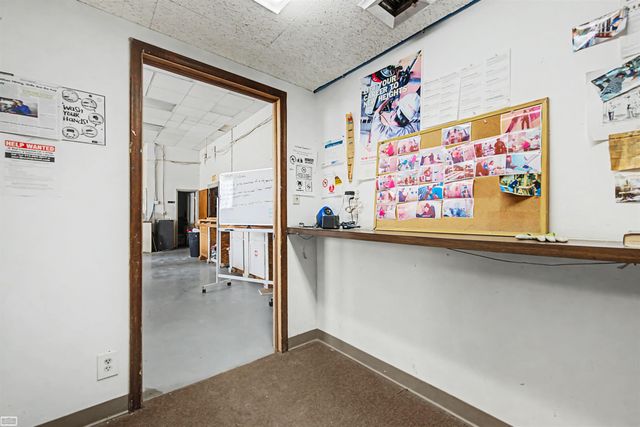 14701 Harper Avenue, Detroit, MI 48224