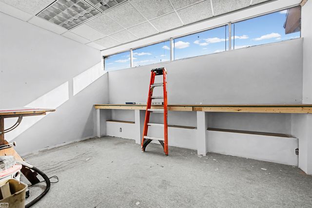 14701 Harper Avenue, Detroit, MI 48224