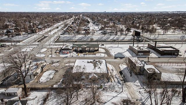 14701 Harper Avenue, Detroit, MI 48224