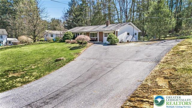 20 Serfass Lane, Lower Towamensing Tp, PA 18071