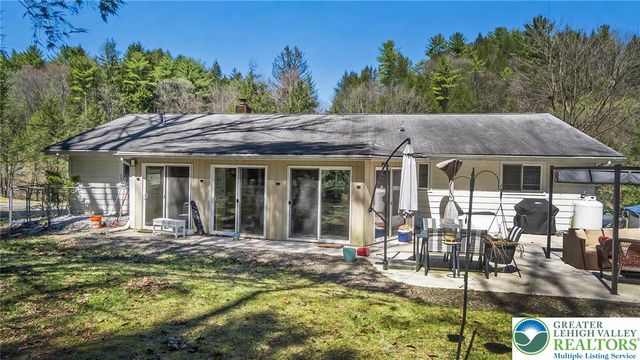 20 Serfass Lane, Lower Towamensing Tp, PA 18071