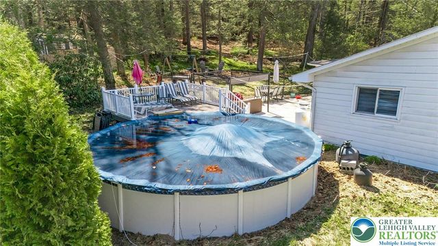20 Serfass Lane, Lower Towamensing Tp, PA 18071