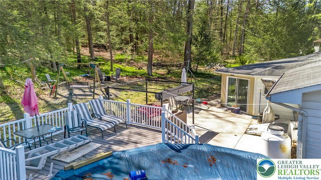 20 Serfass Lane, Lower Towamensing Tp, PA 18071