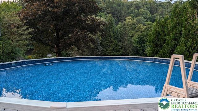 20 Serfass Lane, Lower Towamensing Tp, PA 18071