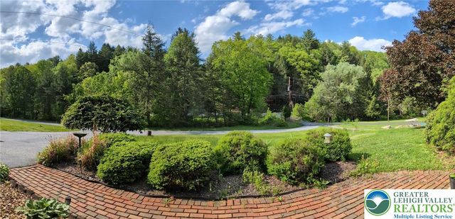 20 Serfass Lane, Lower Towamensing Tp, PA 18071