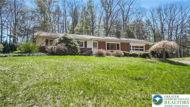 20 Serfass Lane, Lower Towamensing Tp, PA 18071