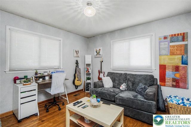 20 Serfass Lane, Lower Towamensing Tp, PA 18071