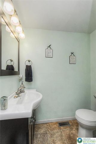 20 Serfass Lane, Lower Towamensing Tp, PA 18071
