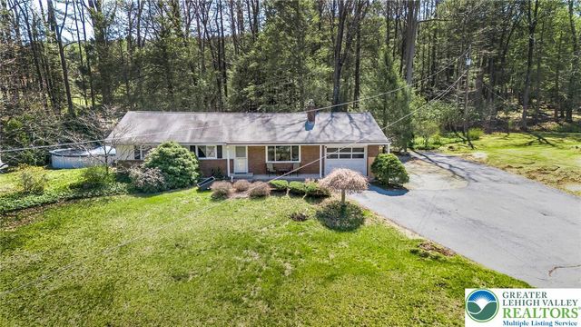 20 Serfass Lane, Lower Towamensing Tp, PA 18071