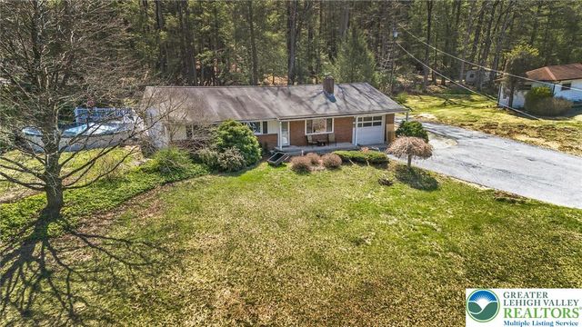 20 Serfass Lane, Lower Towamensing Tp, PA 18071