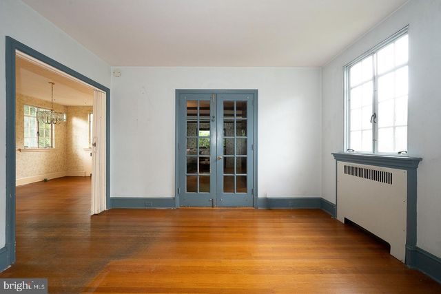 99 W GREENWOOD AVE, Lansdowne, PA 19050