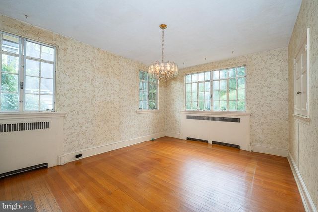 99 W GREENWOOD AVE, Lansdowne, PA 19050