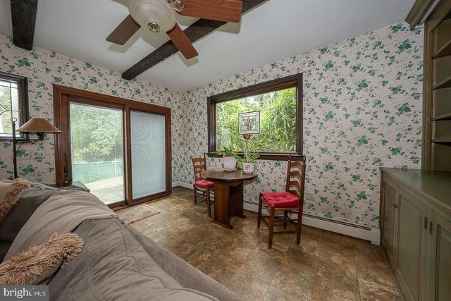 99 W GREENWOOD AVE, Lansdowne, PA 19050