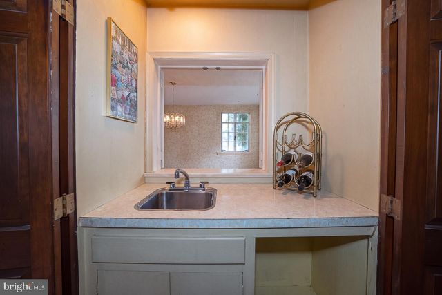 99 W GREENWOOD AVE, Lansdowne, PA 19050