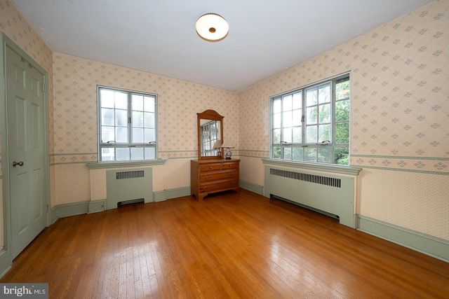 99 W GREENWOOD AVE, Lansdowne, PA 19050
