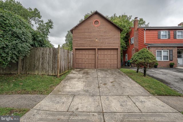 99 W GREENWOOD AVE, Lansdowne, PA 19050