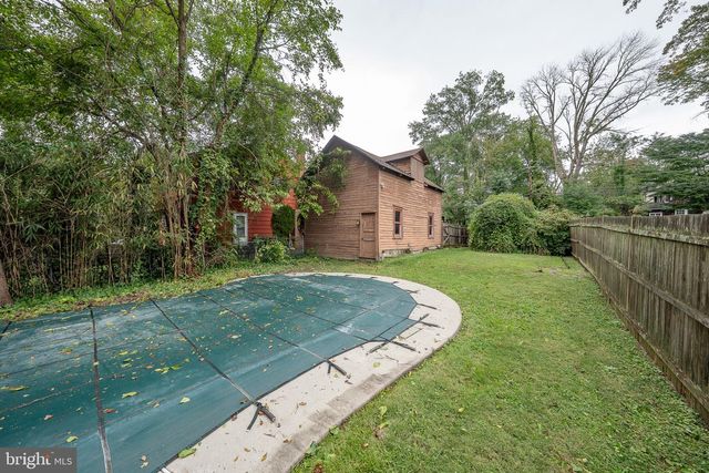 99 W GREENWOOD AVE, Lansdowne, PA 19050