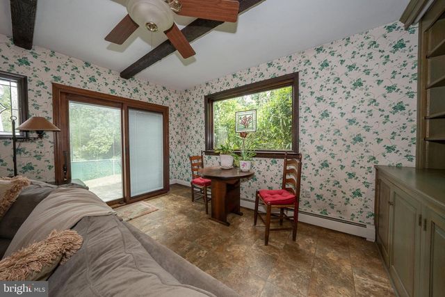 99 W GREENWOOD AVE, Lansdowne, PA 19050