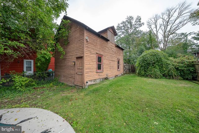 99 W GREENWOOD AVE, Lansdowne, PA 19050
