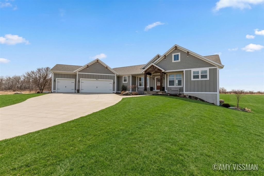 3822 Cherry Blossom Drive, Ada, MI 49301