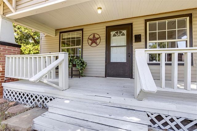407 W 1st Street, Edmond, OK 73003