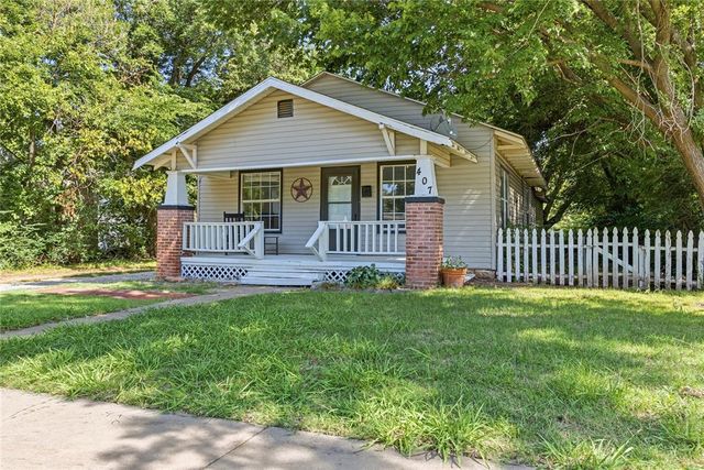 407 W 1st Street, Edmond, OK 73003