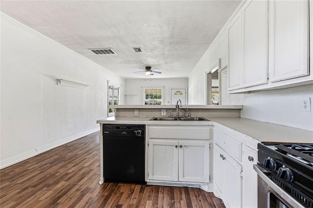 407 W 1st Street, Edmond, OK 73003