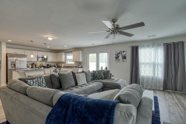 454 Grantham Court, Spartanburg, SC 29303