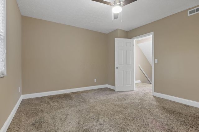 1889 Slaton Court, Columbus, OH 43235