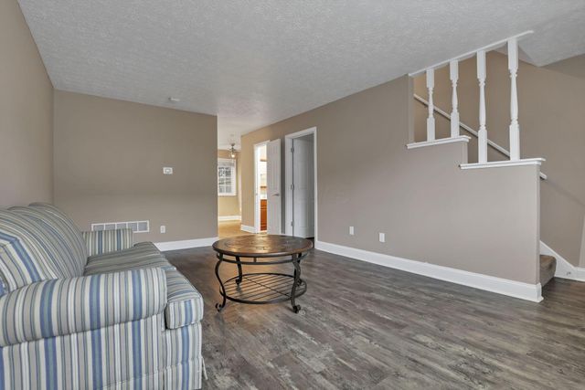 1889 Slaton Court, Columbus, OH 43235