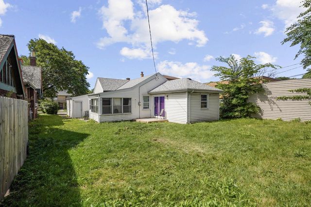 3806 Washington AVENUE, Racine, WI 53405