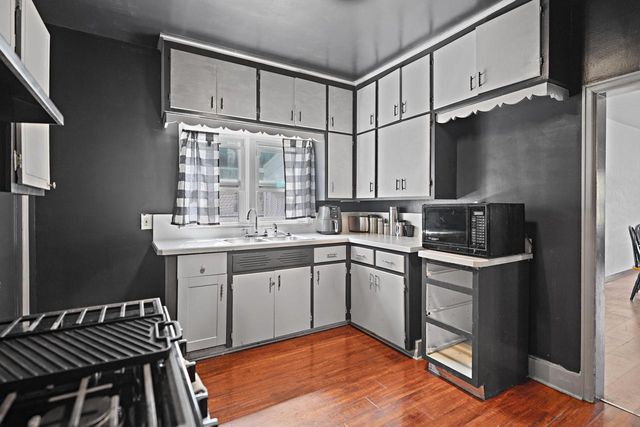 3806 Washington AVENUE, Racine, WI 53405