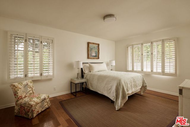 949 N Norman Place, Los Angeles, CA 90049