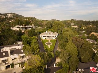 949 N Norman Place, Los Angeles, CA 90049