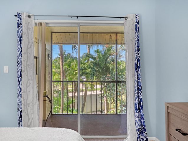 6552 Chasewood Drive H, Jupiter, FL 33458