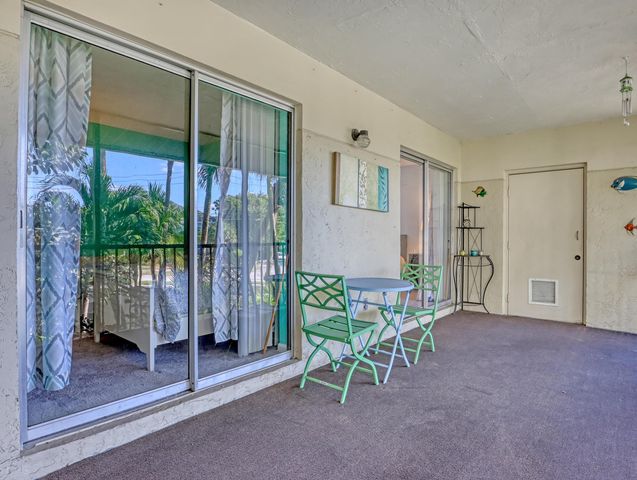 6552 Chasewood Drive H, Jupiter, FL 33458