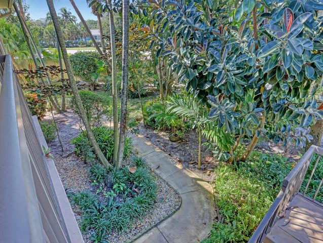 6552 Chasewood Drive H, Jupiter, FL 33458