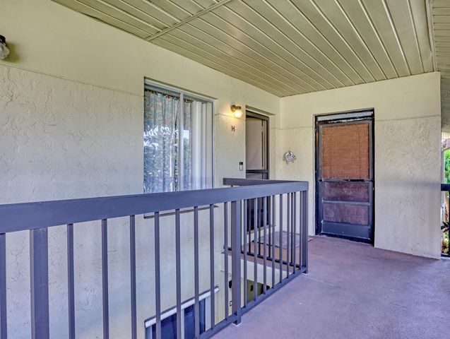 6552 Chasewood Drive H, Jupiter, FL 33458