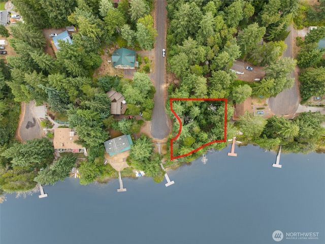 10718 Trout Place, Anderson Island, WA 98303