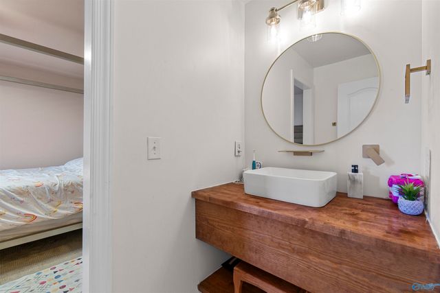 120 Thorn Creek Drive, Harvest, AL 35749