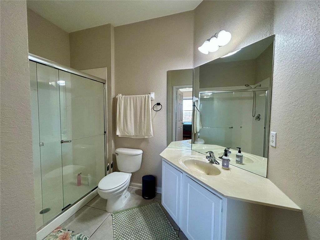 Image 14 of property listing at 6466 CAVA ALTA DRIVE 404, Orlando, FL 32835