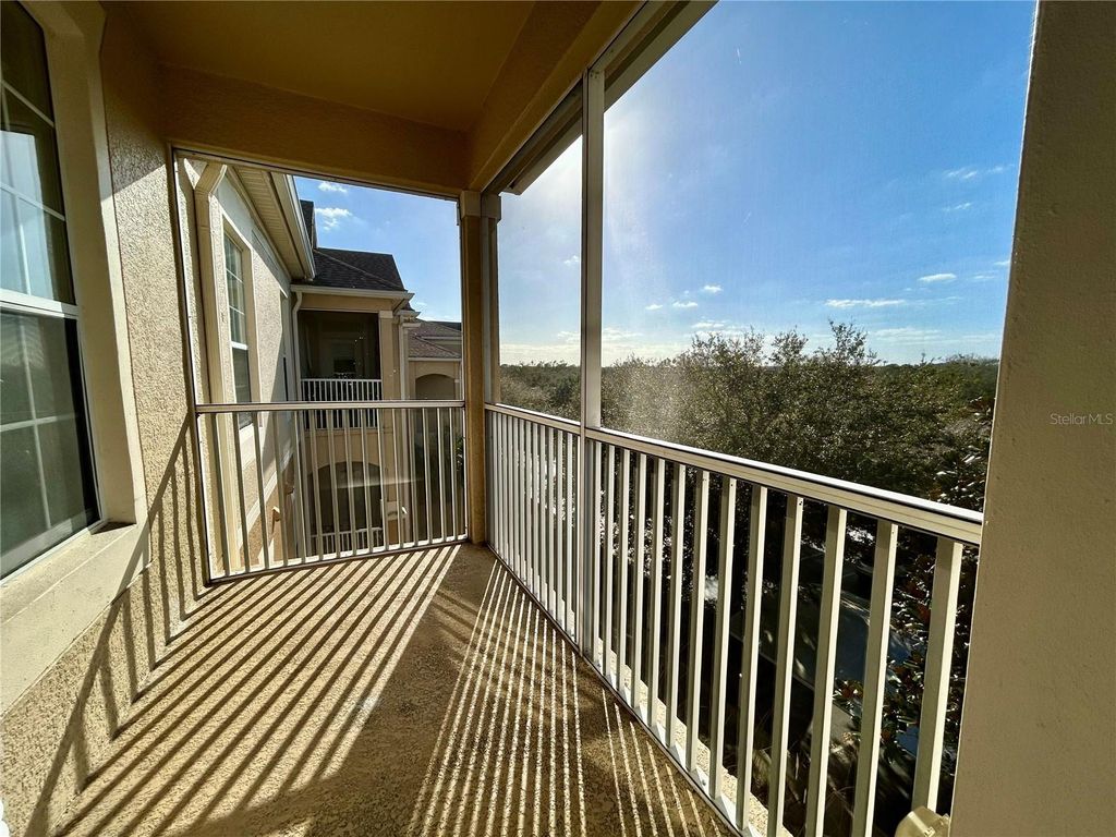 Image 16 of property listing at 6466 CAVA ALTA DRIVE 404, Orlando, FL 32835