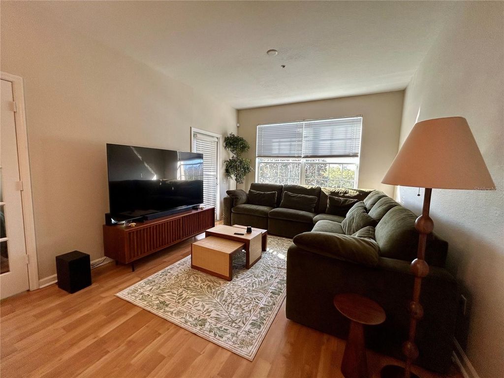 Image 6 of property listing at 6466 CAVA ALTA DRIVE 404, Orlando, FL 32835