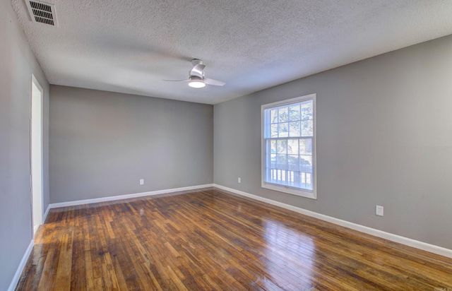 2911 Wynne Dr, Little Rock, AR 72204