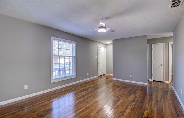 2911 Wynne Dr, Little Rock, AR 72204